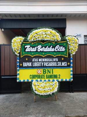 Papan Bunga Duka di Karusen Janang