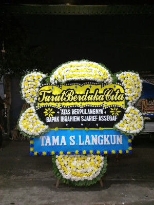 Papan Bunga Duka di Karusen Janang